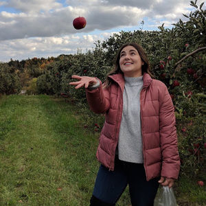 Meet your Posher, Leah